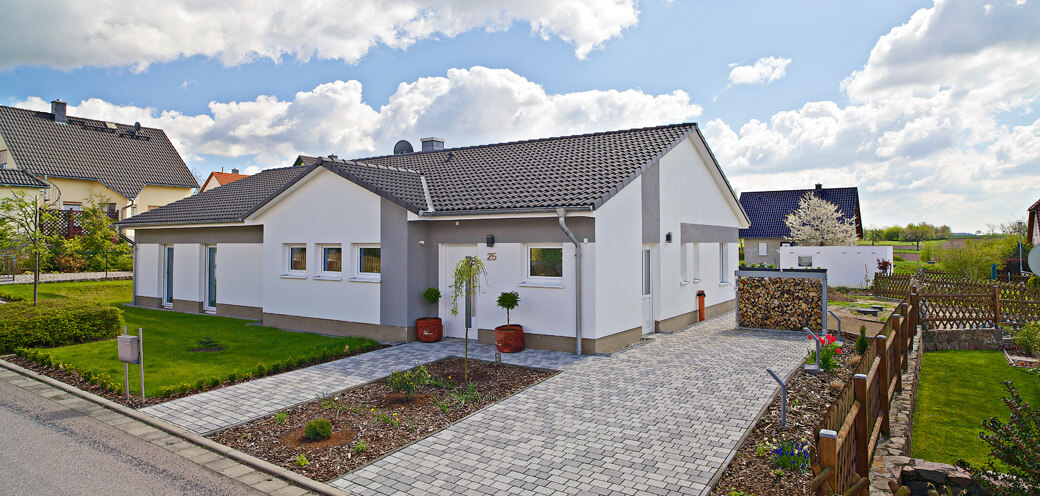 Neubau von schlüsselfertigen Einfamilienhäusern Neubau von schlüsselfertigen Einfamilienhäusern…