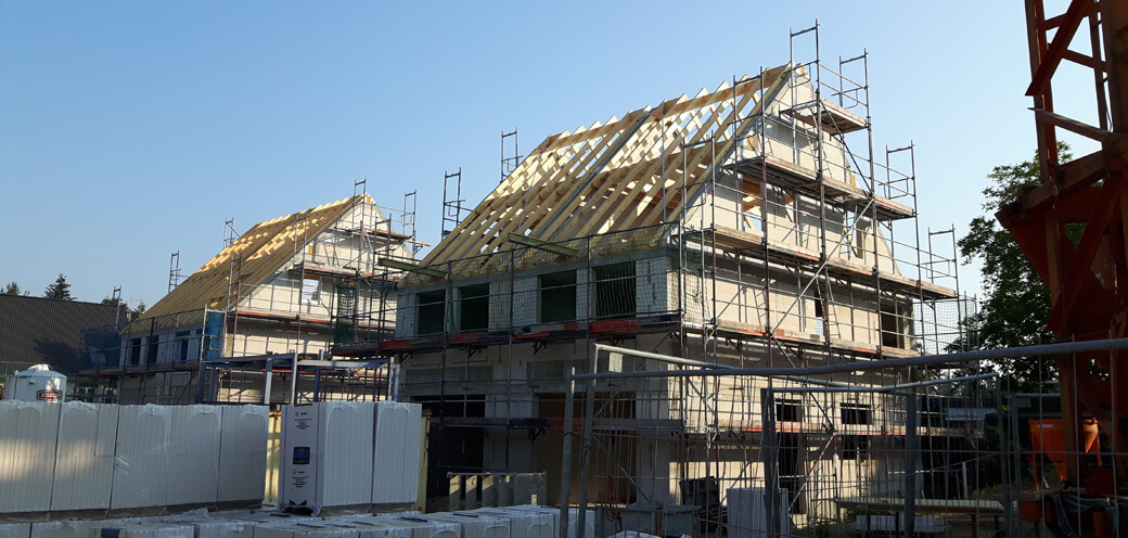 Rohbau von Doppelhäusern Rohbau von Doppelhäusern…